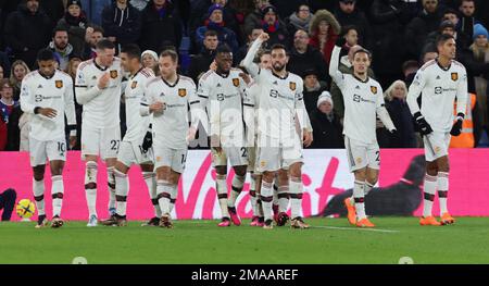 Londra INGHILTERRA - Gennaio 18: Bruno Fernandes del Manchester United celebra il suo obiettivo durante la partita di calcio della Premier League inglese tra il Crystal Palace Foto Stock