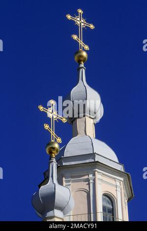 Croix. Eglise russe ortodoxe. Saint-Pétersbourg. / Croce. Chiesa ortodossa russa. San Pietroburgo. Foto Stock