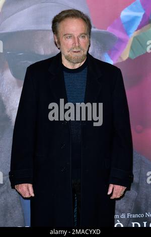 Roma, Italia. 18th Jan, 2023. Franco Nero partecipa alla fotocall di 'uomo che Disegnò Dio' al Cinema Adriano il 18th gennaio 2023 a Roma. Credit: dpa/Alamy Live News Foto Stock