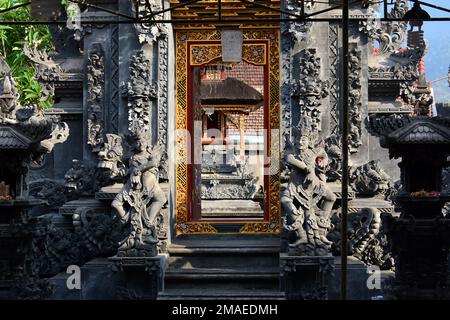 Tempio indù pura Segara, Lovina, Buleleng Regency, Bali, Indonesia, Asia Foto Stock