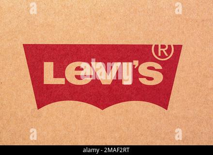 Chisinau, Moldova 08 febbraio 2019: Logo Levis su sacchetto di carta Foto Stock