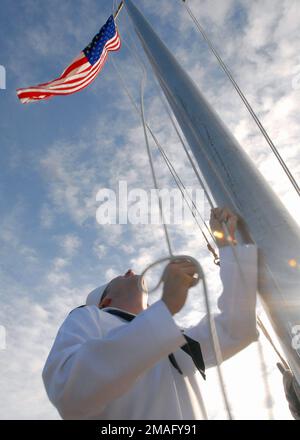 060807-N-9662L-021. Base: Santa Rita Stato: Guam (GU) Nazione: Stati Uniti d'America (USA) Foto Stock