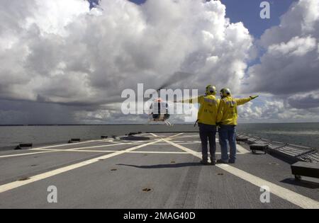 060825-N-7750K-239. Base: Naval Air Station, Whiting Field Stato: Florida (FL) Paese: Stati Uniti d'America (USA) Foto Stock