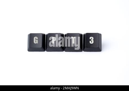 Dice GPT 3 sulla tastiera. GPT 3 Iscrizione su chiavi isolate su sfondo bianco Foto Stock