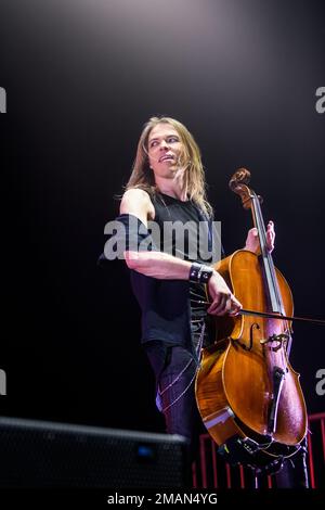 RIGA, LETTONIA. 19th gennaio 2023. Concerto della band finlandese Apocalyptica all'Arena riga. Credit: Gints Ivuskans/Alamy Live News Foto Stock