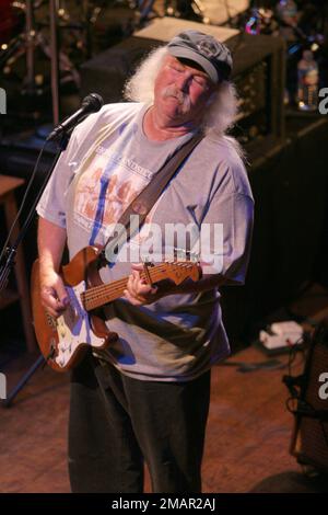 19 gennaio 2023 - David Crosby, cantante, cantautore e chitarrista e membro dei Byrds and Crosby, Stills & Nash, è morto all'età di 81 anni dopo una lunga malattia. File Photo: 15 May 2005 - West Hollywood, California - David Crosby. Crosby, Stills e Nash eseguono un concerto presso la Rosewood School Benefit presso la House of Blues. (Credit Image: © Zach Lipp/AdMedia via ZUMA Press Wire) SOLO PER USO EDITORIALE! Non per USO commerciale! Foto Stock