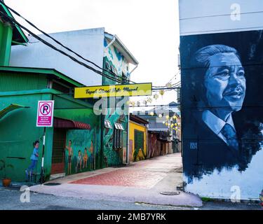 Perak, Malesia - 12 ago 2022 : Tapah Street Art Mural enterance. Tapah è un luogo unico con edifici vintage. Foto Stock