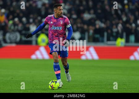 Torino, Italia. 19th Jan, 2023. Danilo della Juventus FC in azione durante la partita di calcio della Coppa Italia 2022/23 tra Juventus FC e AC Monza allo stadio Allianz. Punteggio finale; Juventus 2:1 Monza. Credit: SOPA Images Limited/Alamy Live News Foto Stock