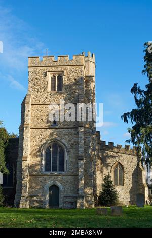 La storica torre del 15th ° secolo di All Saints, Edmonton, North London, Inghilterra Foto Stock