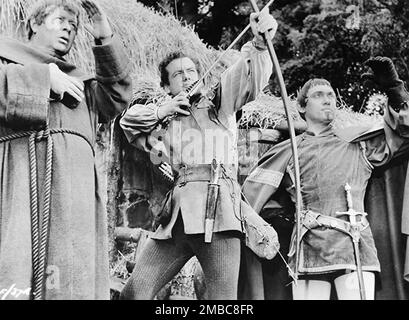 SWORD OF SHERWOOD FORST 1960 Columbia Pictures film con Richard Greene come Robin Hood e Niall MacGinnis come Frar Tuck Foto Stock