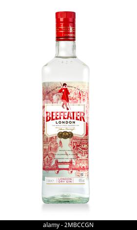 Chisinau, Moldova 15 aprile 2019: Beefeater Gin è un marchio di gin di proprietà di Pernod Ricard e imbottigliato e distribuito nel Regno Unito, dalla società di James Foto Stock