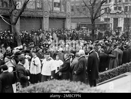 Messa Pan American - giorno del Ringraziamento a St. Patrick. Gruppi a St. Patrick, 1914. Foto Stock