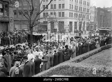 Messa Pan American - giorno del Ringraziamento a St. Patrick. Gruppi a St. Patrick, 1914. Foto Stock