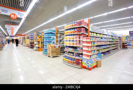 Moldova, Chisinau - 06 aprile: Centro commerciale 'N1' il 06 aprile 2011 a Chisinau, Moldova. 'N1' è una delle maggiori società moldavie Foto Stock