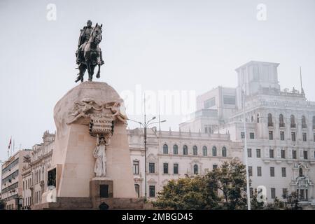 Lima, Perù - 20 gennaio 2023: Proteste per le strade di Lima Foto Stock