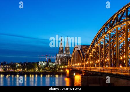 Blick auf den Kölner Dom Foto Stock