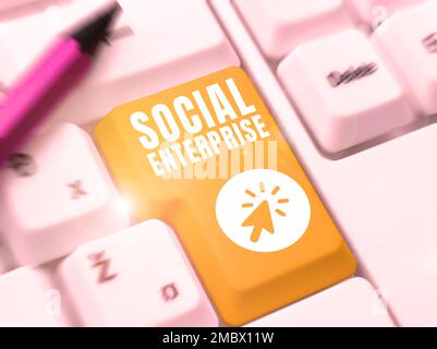 Scrittura a mano di testo Social Enterprise, Word for Business che fa soldi in un modo socialmente responsabile Foto Stock