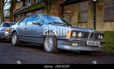 BMW M635 CSI, in mostra allo Scramble di gennaio tenutosi al Bicester Heritage il 8th gennaio 2023. Foto Stock