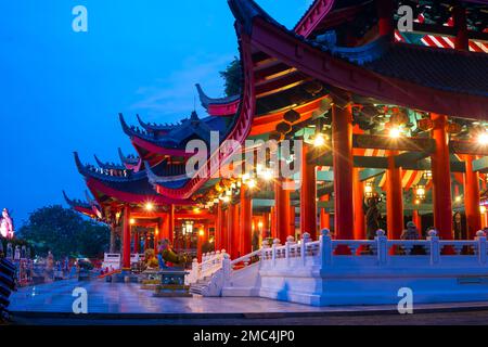 21 gennaio 2023. Prima del Capodanno lunare a Sam Poo Kong Semarang. Indonesia. Fotografia a lunga esposizione. Foto Stock