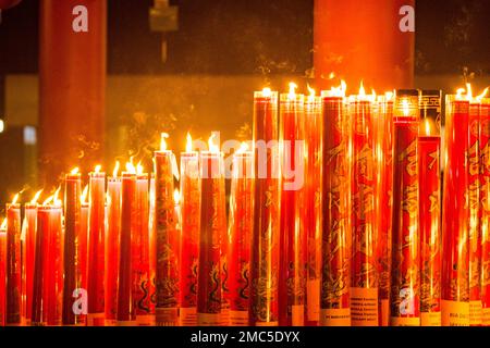 23 gennaio 2023. Candele giganti a Sam Poo Kong. Semarang, Indonesia. Foto Stock