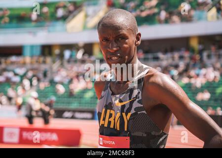 Bernard Keter, atleta soldato di pista e campo assegnato al World Class Athlete Program, partecipa alla Steeplechase maschile 3000m al Campionato USA Track and Field Outdoor 2022 di Eugene, Oregon, dal 23 al 26 giugno 2022. Keter, un olimpico 2020, si è qualificato per il Campionato Mondiale di Atletica 2022 piazzando 3rd nella gara finale. Foto Stock