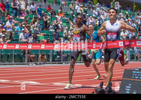 Jonah Koech, un atleta soldato assegnato agli Stati Uniti Army World Class Athlete Program, attraversa il traguardo della finale del 800m al Campionato USA Track and Field Outdoor 2022, giugno 26. Koech ha preso 2nd nel concorso, punzonando il suo biglietto per i campionati mondiali di atletica 2022 in luglio. Foto Stock