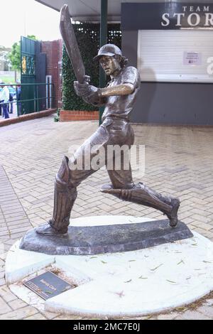 21st gennaio 2023; Sydney Cricket Ground, Sydney, NSW, Australia: Big Bash T20 League Cricket, Sydney Sixers contro Sydney Thunder; statua di bronzo appena eretta della leggenda australiana del cricket Belinda Clark Foto Stock