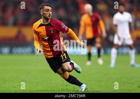 ISTANBUL, TURCHIA - 21 GENNAIO: Yunus AKGUN di Galatasaray SK durante la partita Super Lig tra Galatasaray SK e Antalyaspor allo stadio NEF il 21 gennaio 2023 a Istanbul, Turchia (Foto di Orange Pictures) Foto Stock