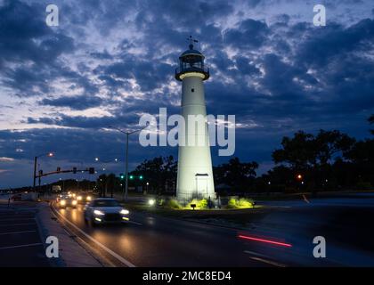 Il faro di Biloxi è esposto su Beach Boulevard a Biloxi, Mississippi, 26 giugno 2022. Il Faro di Biloxi fu costruito nel 1848 e serve come punto di riferimento della città. Foto Stock