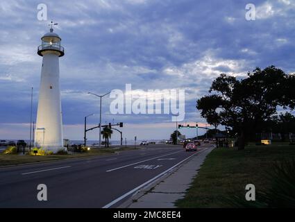 Il faro di Biloxi è esposto su Beach Boulevard a Biloxi, Mississippi, 26 giugno 2022. Il Faro di Biloxi fu costruito nel 1848 e serve come punto di riferimento della città. Foto Stock