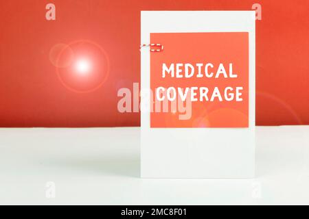 Visualizzazione concettuale copertura medica. Inclusione della vetrina aziendale nell'ambito di una polizza assicurativa o di un piano di protezione medica Foto Stock