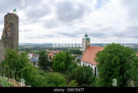 Burg Stolpen, Sassonia, Germania. Fortezza medievale su una montagna basaltica. Foto Stock