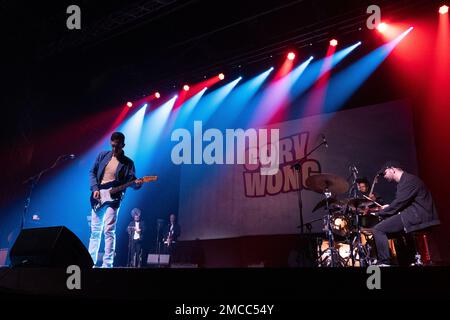 Brixia, Italia. 07th Apr, 2022. Cory Wong, cantautore e chitarrista americano, sul palco durante le sue esibizioni dal vivo per ''Fall Tour 2022'' 9th Aprile 2022 al Gran Teatro Morato di Brixia (Foto di Roberto Tommasini/NurPhoto) Credit: NurPhoto SRL/Alamy Live News Foto Stock