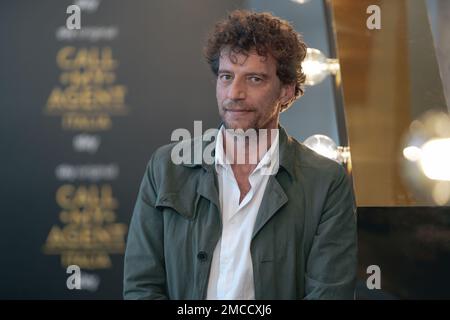 Roma, Italia. 18th Jan, 2023. L'attore Maurizio Lostro partecipa alla fotocall ''Call my Agent'' dello Space moderno Cinema il 18 gennaio 2023 a Roma. (Foto di Luca Carlino/NurPhoto)0 Credit: NurPhoto SRL/Alamy Live News Foto Stock