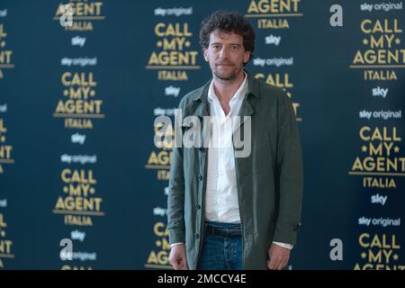 Roma, Italia. 18th Jan, 2023. L'attore Maurizio Lostro partecipa alla fotocall ''Call my Agent'' dello Space moderno Cinema il 18 gennaio 2023 a Roma. (Foto di Luca Carlino/NurPhoto)0 Credit: NurPhoto SRL/Alamy Live News Foto Stock