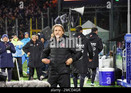 Salerno, Campania, Italia. 21st Jan, 2023. Allenatore della Salernitana americana Davide Nicola durante la Serie Italiana A Football Match FC Salernitana vs SSC Napoli per il 21January, 2023 allo stadio Arechi di Salerno. (Credit Image: © Fabio Sasso/ZUMA Press Wire) SOLO PER USO EDITORIALE! Non per USO commerciale! Foto Stock