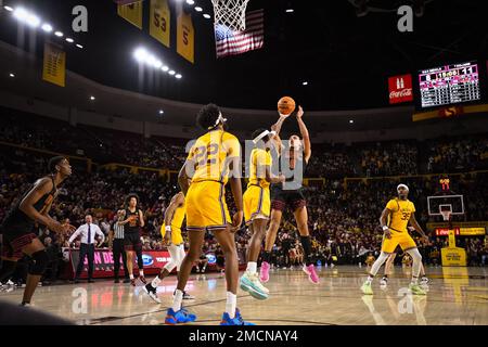 La guardia USC Kobe Johnson (0) tenta un colpo nella prima metà della partita di pallacanestro NCAA contro l'Arizona state a Tempe, Arizona, sabato 21 gennaio Foto Stock