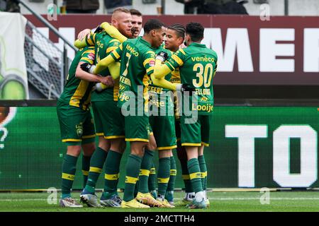 DEN HAAG, PAESI BASSI - GENNAIO 22: Thomas Verheydt di ADO Den Haag festeggia dopo aver segnato il primo gol della squadra durante la partita di Keuken Kampioen Divisie tra ADO Den Haag e Jong FC Utrecht a Bingoal Stadion il 22 gennaio 2023 a Den Haag, Paesi Bassi (Foto di Hans van der Valk/Orange Pictures) Foto Stock