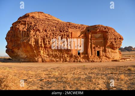 Tombe nabatee a Djabal al-Ahmar, Hegra o Maha'in Salih, regione di AlUla, provincia di Medina, Arabia Saudita, Penisola Araba Foto Stock