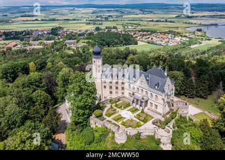 Veduta aerea, Castello di Callenberg, rifugio di caccia e palazzo estivo dei Duchi di Sassonia-Coburg e Gotha, Coburg, alta Franconia, Baviera, Germania Foto Stock