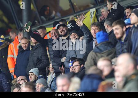 Leeds fan in Good Spirts davanti alla partita della Premier League Leeds United vs Brentford a Elland Road, Leeds, Regno Unito, 22nd gennaio 2023 (Foto di Mark Cosgrove/News Images) Foto Stock