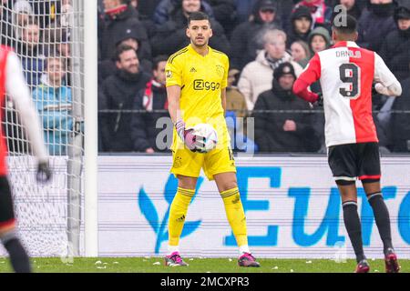 ROTTERDAM, PAESI BASSI - GENNAIO 22: Portiere Geronimo Rulli di Ajax durante la partita olandese di Eredivie tra Feyenoord e Ajax allo Stadion Feijenoord il 22 Gennaio 2023 a Rotterdam, Paesi Bassi (Foto di Patrick Goosen/Orange Pictures) Foto Stock