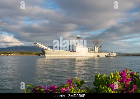 220712-N-HB628-1029 PEARL HARBOR (12 luglio 2022) la nave da sbarco della Marina messicana ARM Usumacinta (A-412) parte Pearl Harbor per iniziare la fase in mare del Rim of the Pacific (RIMPAC) 2022, luglio 12. Ventisei nazioni, 38 navi, quattro sottomarini, più di 170 aerei e 25.000 persone partecipano a RIMPAC dal 29 giugno al 4 agosto nelle isole Hawaiane e nella California meridionale. Il più grande esercizio marittimo internazionale del mondo, RIMPAC offre un’opportunità di formazione unica, promuovendo e sostenendo al tempo stesso le relazioni di cooperazione tra i partecipanti fondamentali per garantire il Foto Stock