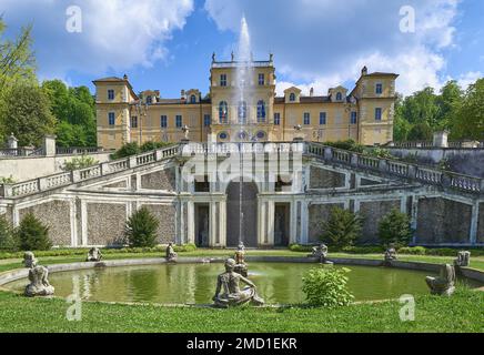 Torino, Italia - 19 aprile 2019: Vista dal parco della Villa della Regina, residenza reale sulla collina della città Foto Stock