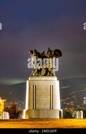 Veduta del Monumento ai Caduti, Trieste, Italia Foto Stock