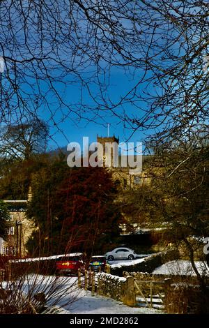 Una vista del villaggio di Downham in una giornata fredda di inverni, Downham, Clitheroe, Lancashire, Regno Unito, Europa Foto Stock