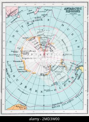 Mappa del Vecchio atlante Polo Sud / Oceano Antartico, c.1935. L'esplorazione polare è venuta su miglia da quando questa mappa è stata creata, anche il turismo antartico che sta avvenendo. Foto Stock