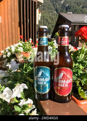Zermatt, Svizzera - 15 settembre 2018: Bottiglie di birra tipica Zermatt Foto Stock
