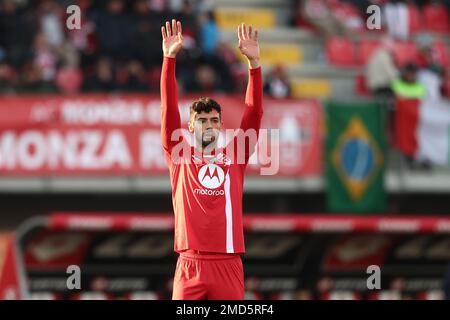 Monza, Italia. 22nd Jan, 2023. Pablo Mari di AC Monza gesti durante AC Monza vs US Sassuolo, serie di calcio italiano Una partita a Monza, Italia, Gennaio 22 2023 Credit: Independent Photo Agency/Alamy Live News Foto Stock