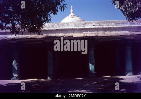 Il Taj-ul-Masajid o Tāj-ul-Masjid, è una moschea situata a Bhopal, Madhya Pradesh, India. È la più grande moschea dell'India e una delle più grandi moschee del mondo. Foto Stock